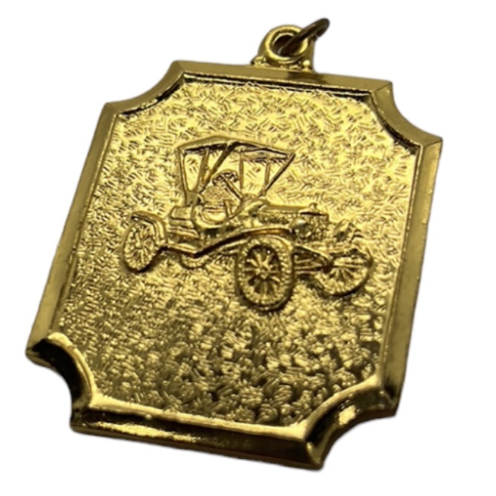 ANTIQUE OLD TIME CAR PENDANT MEDAL GOLD TONE VINTAGE